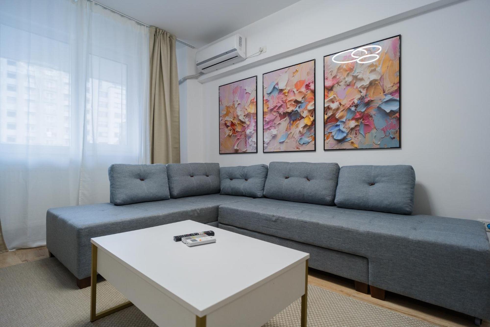 Elegant Gem Victoriei Avenue Apartment บูคาเรสต์ ภายนอก รูปภาพ
